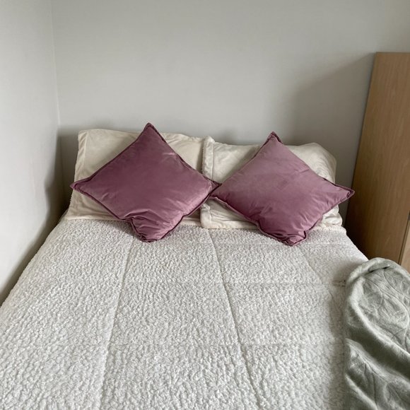 Full Size Ivory/Off-White Sherpa Comforter - Picture 9 of 10